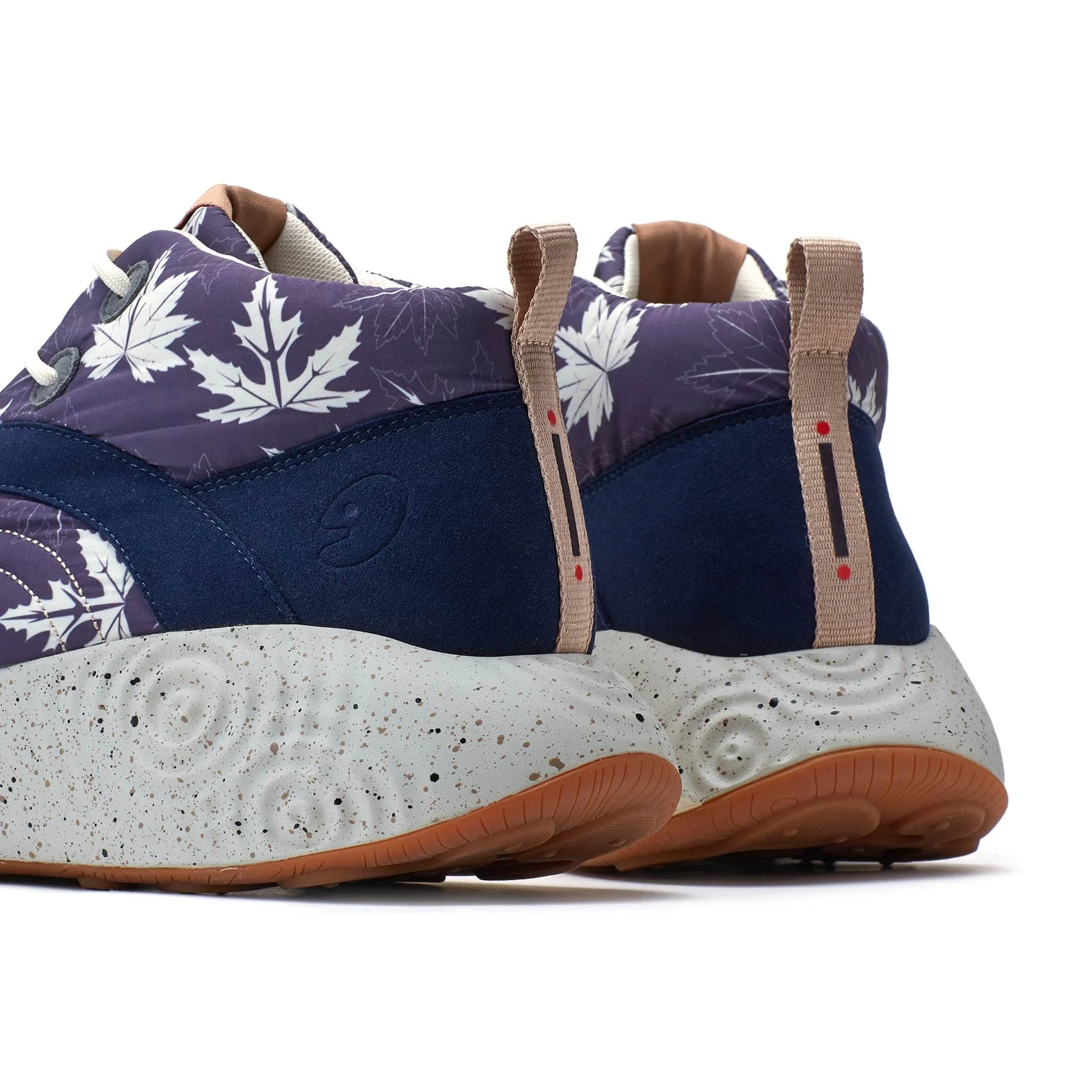 Fluttering Maple Leaves Brava IV Men - Image 7